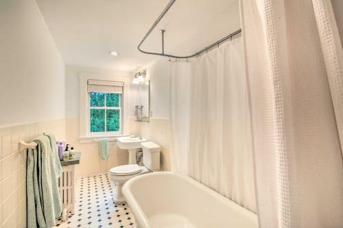 Southampton Village Home With Pool - 5 Min To Beach!