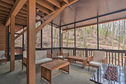 Luxury Asheville Home With Game Room, Fire Pit And Deck