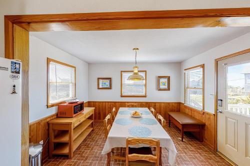 Askins Creek Cottage