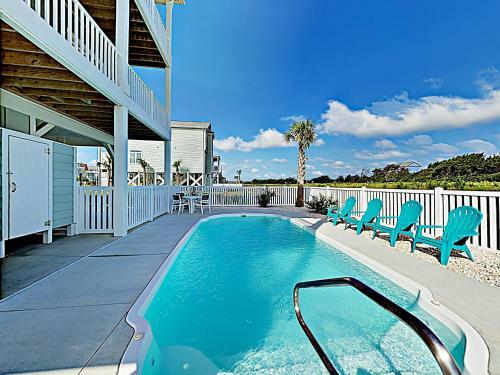 Chic Coastal Home With Pool, Ocean Views, Near Beach Home