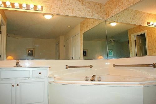 1404 Villa