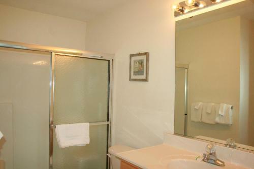 2206 Villa