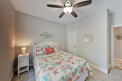 Slowin' Dune - Lavish Getaway Next To Golf & Beach Home