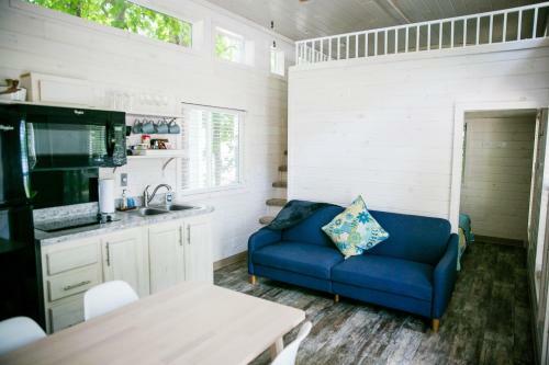 Waterfront Two Bedroom #14 At Long Cove Resort