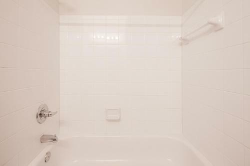 Apartamento Viagem - Durham - Stylish 2br With Patio & Pool