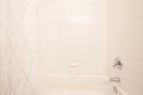 Apartamento Viagem Durham Bright 2br Balcony And Parking