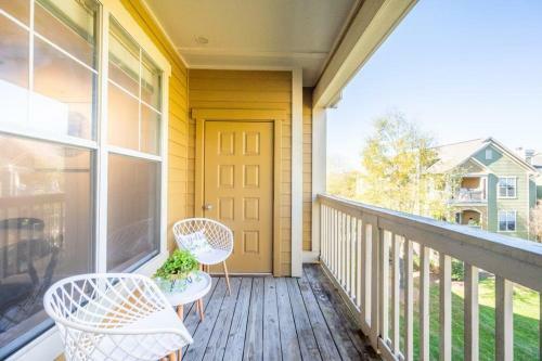 Apartamento Viagem Durham Stylish 1br With Balcony