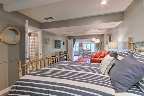 Apartamento Hendersonville Lake Apt With Dock, Deck And View!