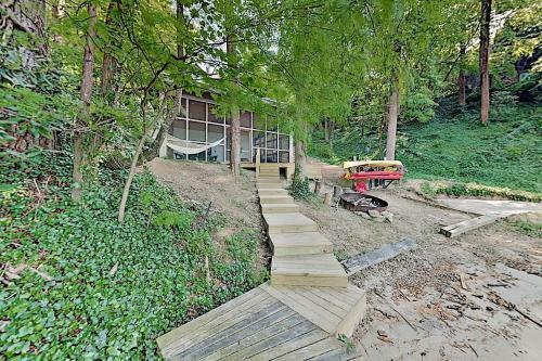 Brand-new Lakefront Retreat With Boathouse Home