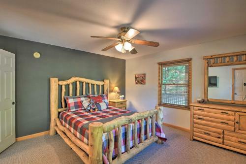 Mountaintop Murphy Cabin By Hiwassee River!