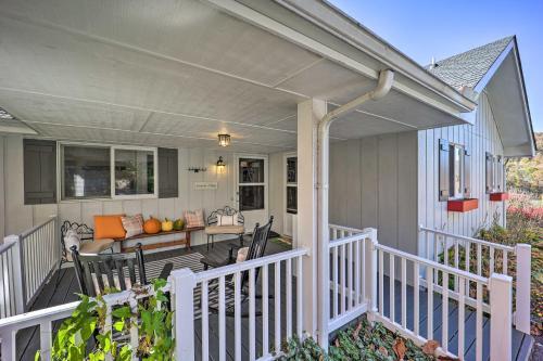 Serenitee Cottage On Golf Course With Mtn View