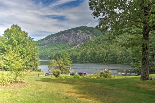 Updated Sapphire Resort Cottage, Walk To Ski Slope