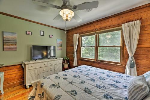 Riverfront Blounts Creek Home With Dock And Beach!