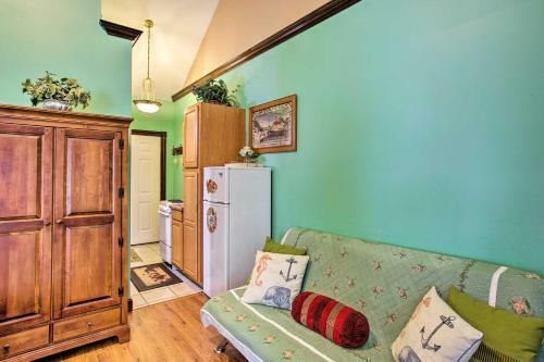 Charming Studio Cottage, Ski-in And Ski-out Access!