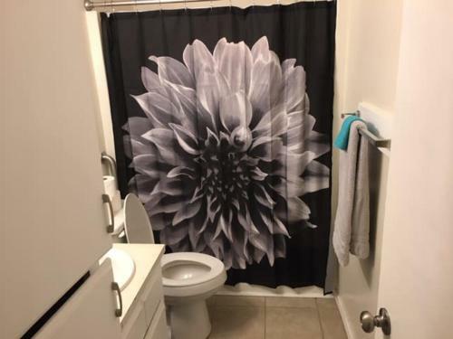 Two-bed One-bath Downstairs Close To Fort Sill!