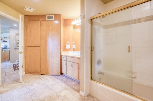 River Ridge One-bedroom Condos