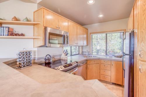 River Ridge One-bedroom Condos