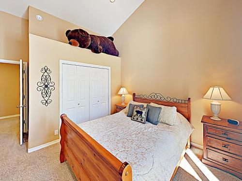 New Listing! Spacious Sunriver Haven With Hot Tub Home