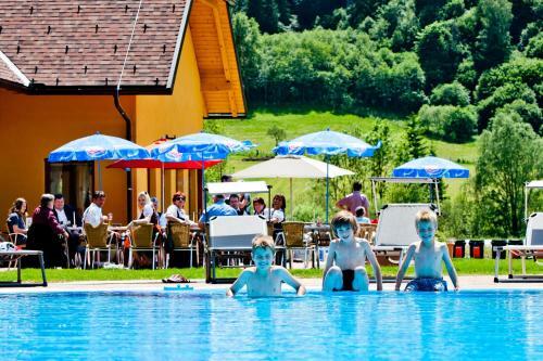 Happy Camp Mobile Homes In Camping Bella Austria