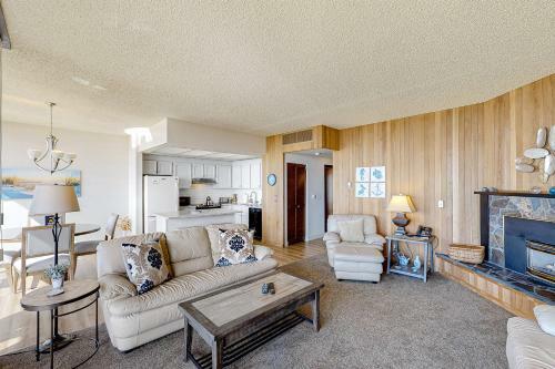 2 Bed 2 Bath Apartment In Sand And Sea Condos