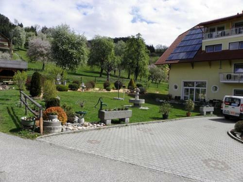 Hotel-gasthof Stoff