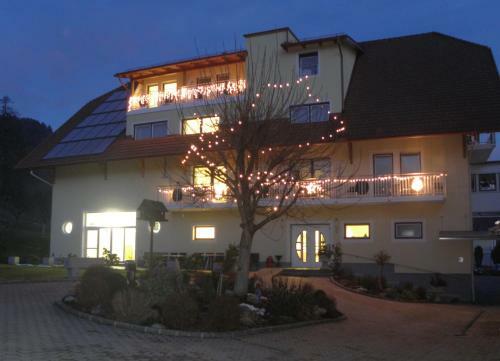 Hotel-gasthof Stoff