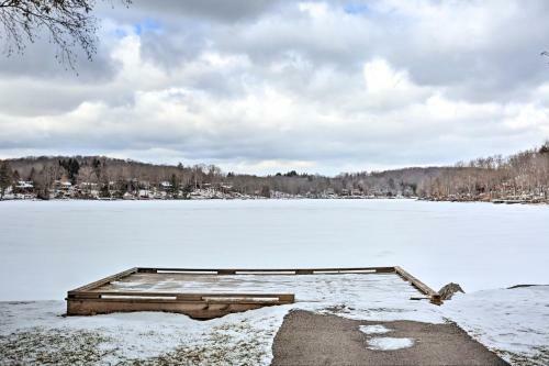Charming Lake Ariel Cabin With Resort Amenities