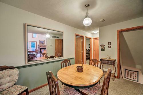 Lake Harmony Home With Hot Tub, Deck And Game Room