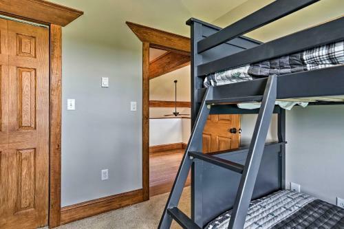 Retreat With Game Room And Deck, 1 Mi To Camelback