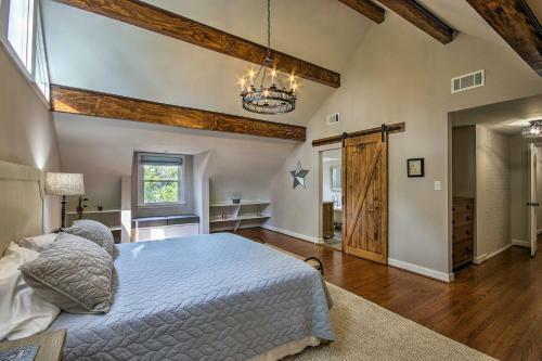 Renovated Lakefront Home With Dock - 11 Mi To Clemson