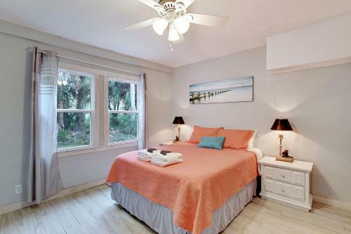 Apartamento New Listing! Boogie Down & Surf?s Up: 2-unit Home Duplex
