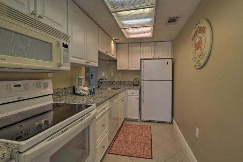 Apartamento Colorful Condo Steps To Harbor And Beach Access!