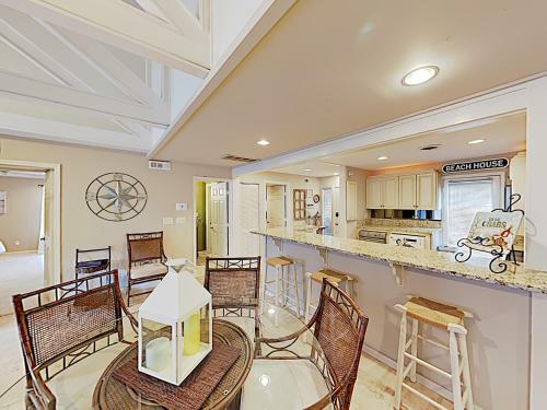 Apartamento Queens Grant Unit 740 Condo