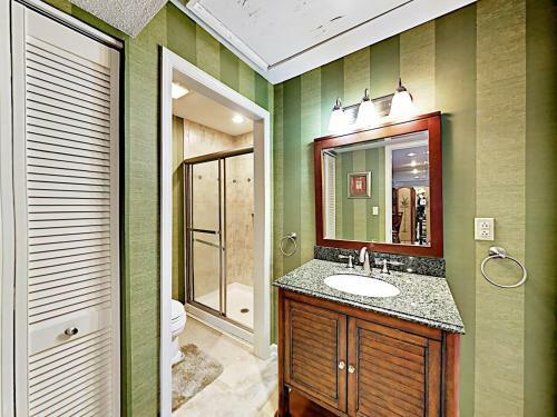Apartamento Queens Grant Unit 740 Condo