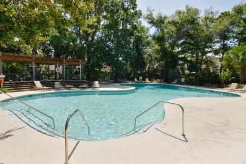 Apartamento Queens Grant Unit 740 Condo
