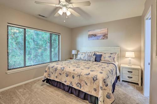 Beach Pebble Townhome About Quarter Mile To Ocean!