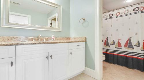 1a Sea Lane