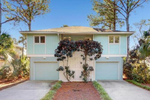 3 Twin Oaks Lane