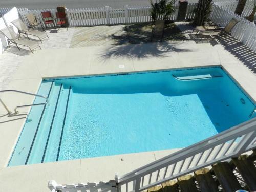 Beach Hutt Home