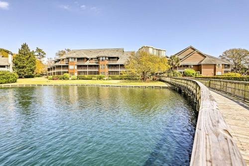 Apartamento Beautiful Lakefront Condo - 5 Min Walk To Beach!