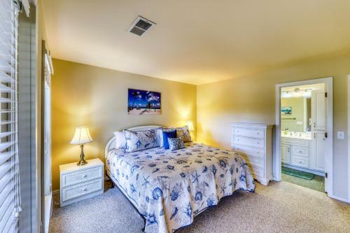445 Golf Shores
