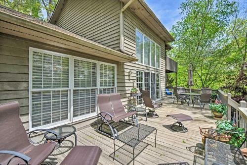 Idyllic Lakefront Westminster Home With Private Dock