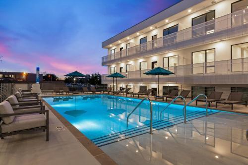 Apartamento Illume - Ultramodern Community - Poolside Patio Condo