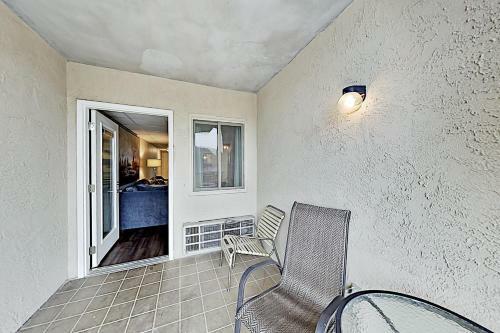 Apartamento Dual-suite Riverside Condo - Pool, Mountain Views Condo