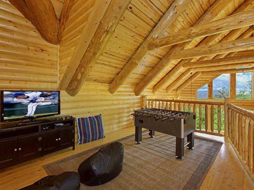 Luvin Logs Lodge