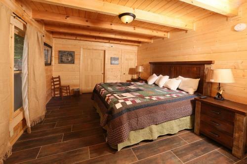 Gray Wolf Den