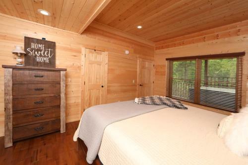 Honey J's Mountain Retreat