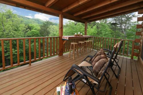 Honey J's Mountain Retreat