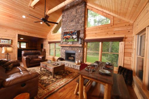 Honey J's Mountain Retreat