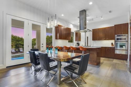 The Arrive Skyline View Estate Home